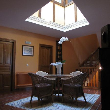 Hostal Rural Huartearena Iza Luaran gambar