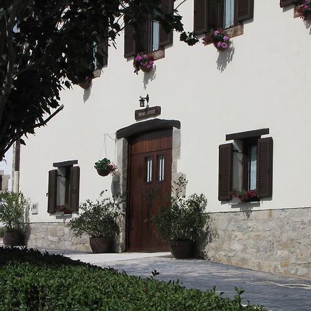 Hostal Rural Huartearena Iza Bilik gambar