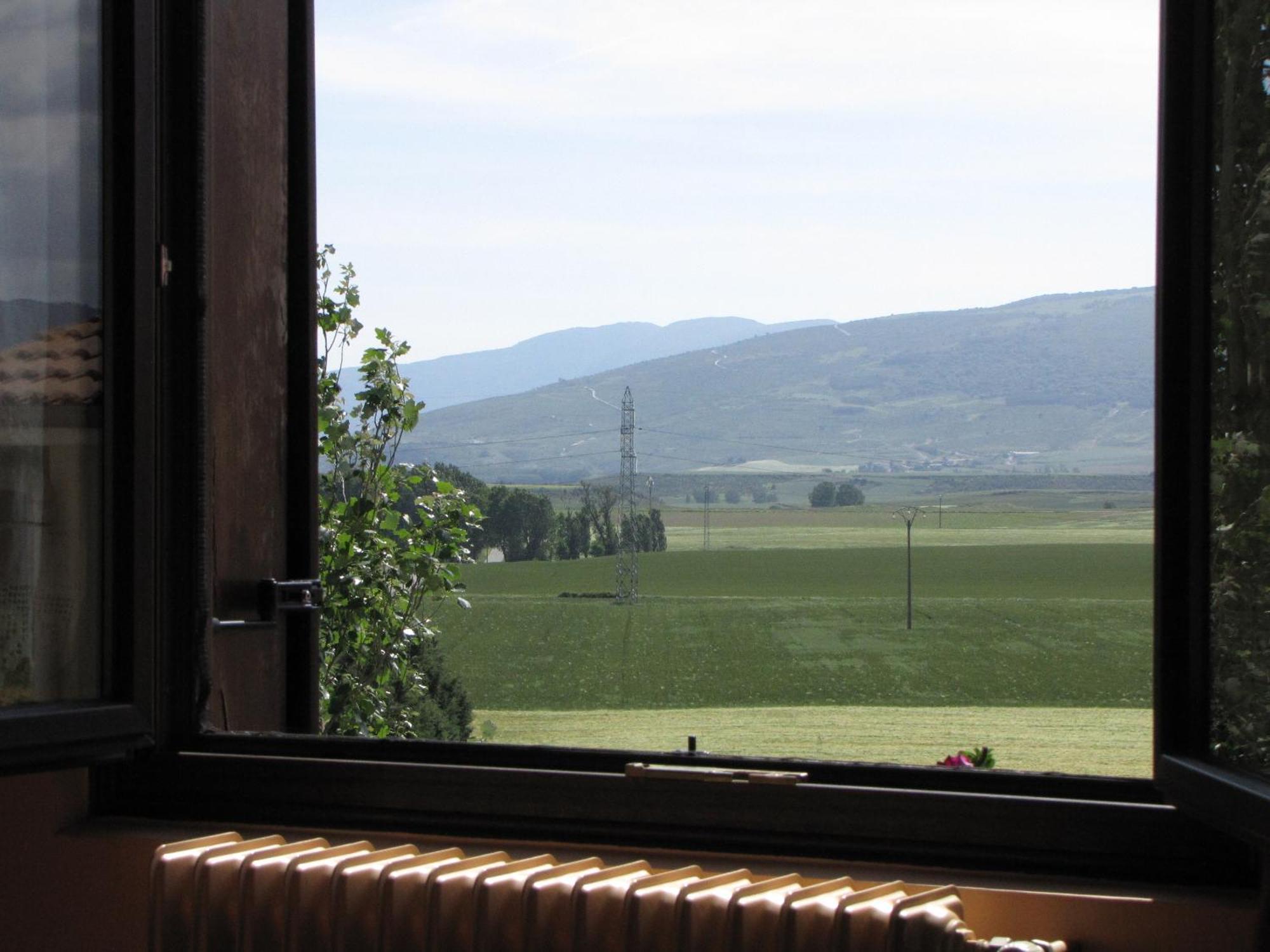 Hostal Rural Huartearena Iza Luaran gambar