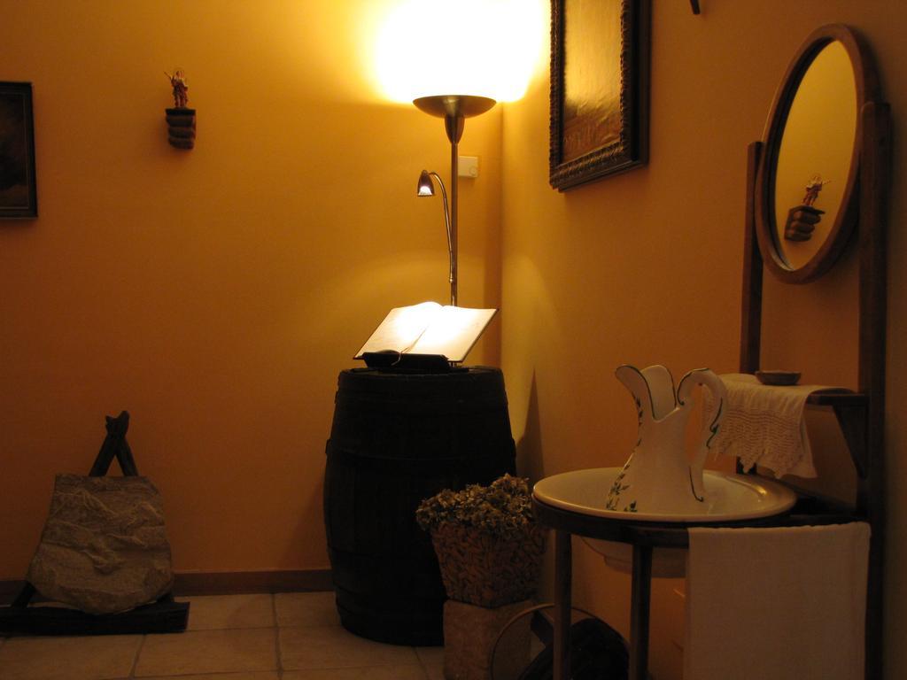 Hostal Rural Huartearena Iza Luaran gambar